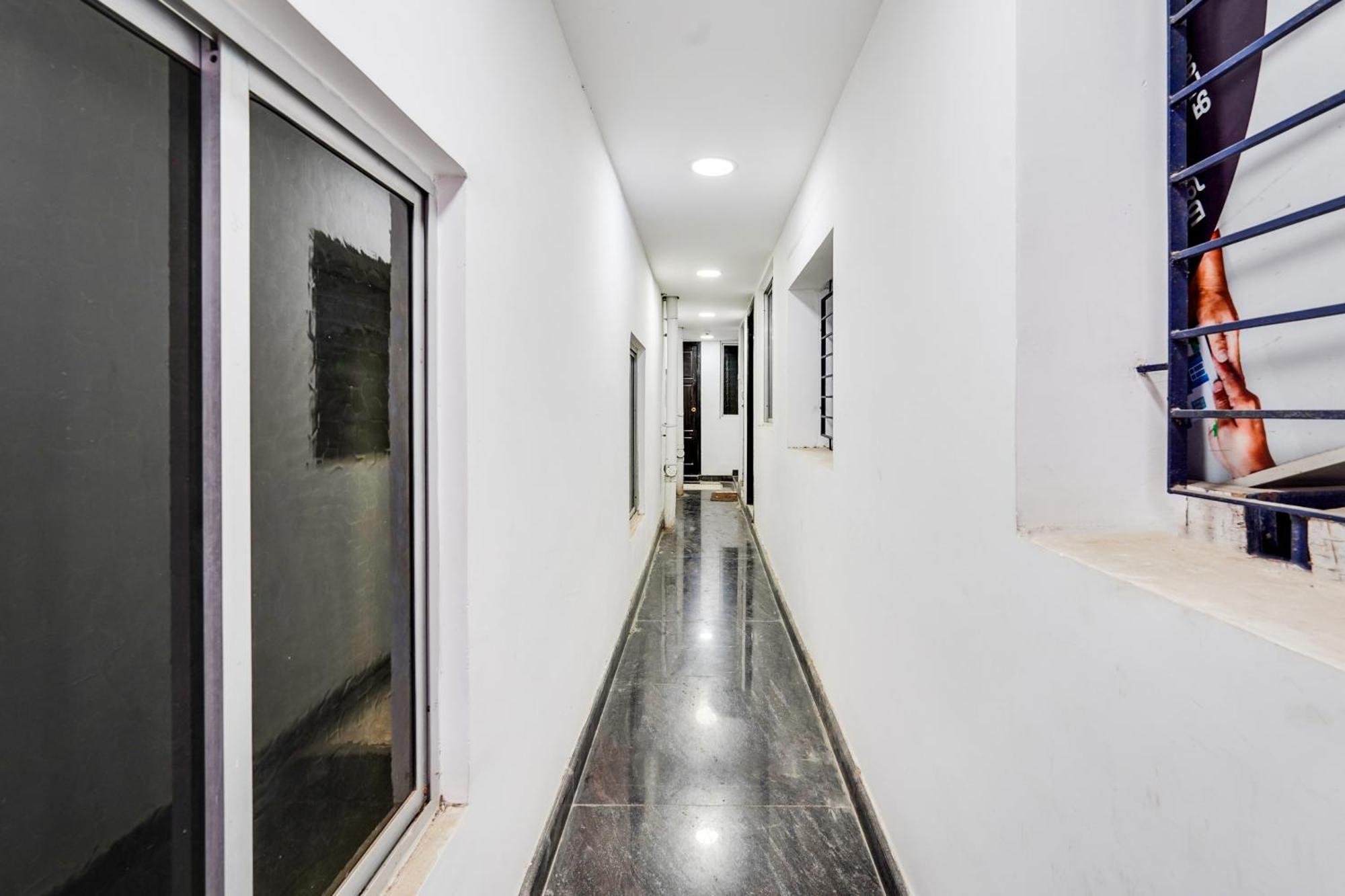 Super Hotel O Kalaingar Nagar Padappai Екстериор снимка